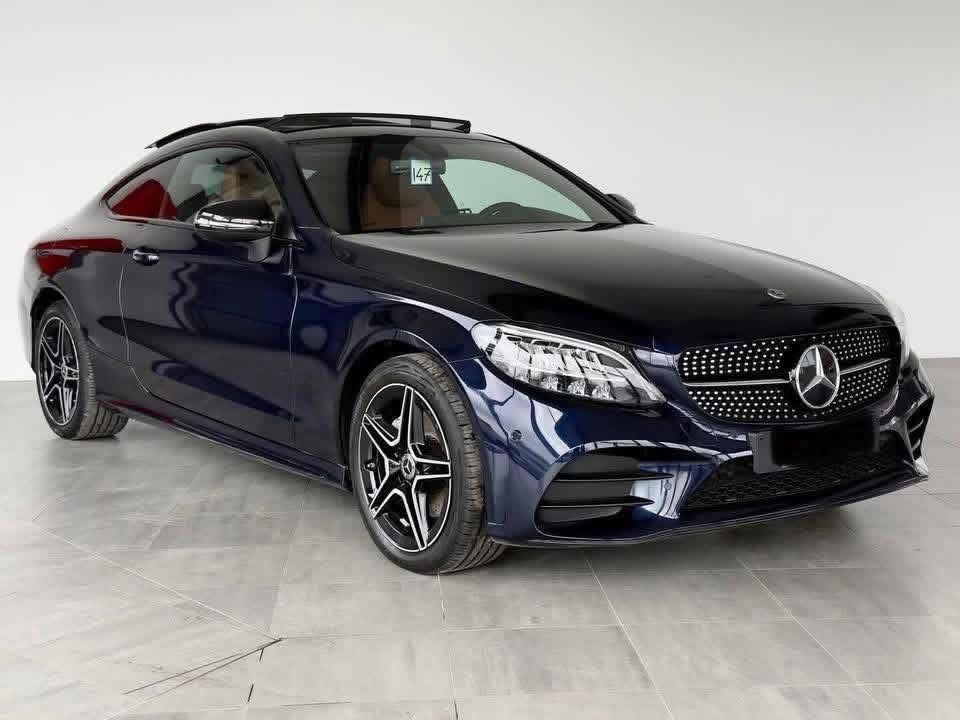 Mercedes-Benz C 180 *AMG-LINE – Image 2